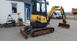 Mini bager Yanmar Vio 25-4 2017. god. Odličan