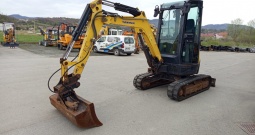 Mini bager Yanmar Vio 25-4 2017. god. Odličan