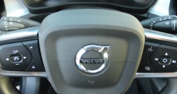 Volvo XC40 T5 Plug-in Hybrid AUTOMATIK *LED, NAVIGACIJA, KAMERA*