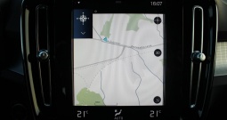 Volvo XC40 T5 Plug-in Hybrid AUTOMATIK *LED, NAVIGACIJA, KAMERA*