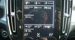 Volvo XC40 T5 Plug-in Hybrid AUTOMATIK *LED, NAVIGACIJA, KAMERA*