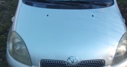 Toyota Yaris 1.4, 2000.g, 270.000km, solidno vozno stanje, odjavljen