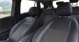 Mercedes GLA 180d 2.0 Automatik -Widescreen,DAB,Kamera -Business