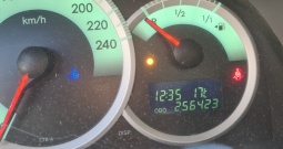 Toyota Corolla Verso 1.6 sa plinskom instalacijom