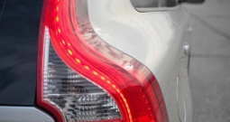 VOLVO XC60, D4, VIRTUAL COCKPIT, KUKA.