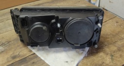 Prodajem prednji far za Iveco novi