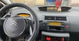 Prodajem Citroen C4!