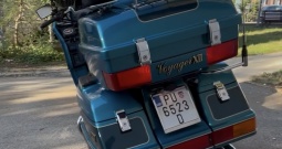 Izuzetno ocuvani Kawasaki cruiser prodajem