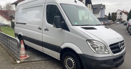 Mercedes-Benz Sprinter 313 srednja duzina visoki krov