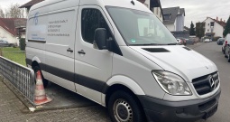 Mercedes-Benz Sprinter 313 srednja duzina visoki krov