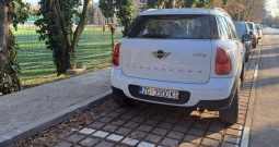 MINI One D Countryman