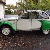 Citroën 2cv vert et blanc