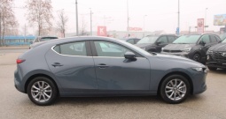 Mazda 3 G122 *NAVIGACIJA, KAMERA*