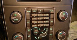 Prodajem Volvo s60 D3 u odličnom stanju. Moguča zamjena!