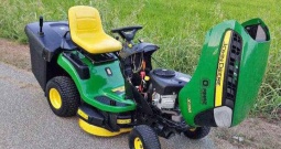 Rasaerba semovente John Deere X135R Corta-relva