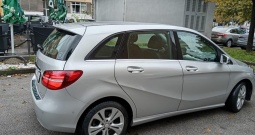 Mercedes B klasa B200 AMG
