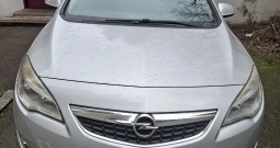 Prodajem Astru caravan CDTI, 2012 g, 160.484 km