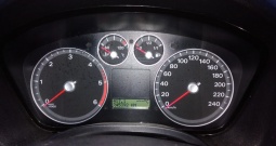 Prodaje se ford c-max 1.6 tdci 2005. godina.