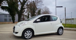 Citroën C1 1,0 SX 2012 godina.Klima,Vlasnica