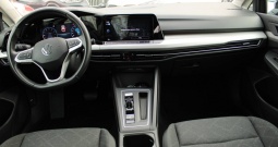 VW Golf VIII 1.0 eTSi DSG