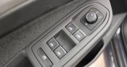 VW Golf VIII 1.0 eTSi DSG