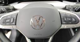 VW Golf VIII 1.0 eTSi DSG