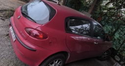 Prodajem Alfu Romeo 147 1,6 twin spark, 2004