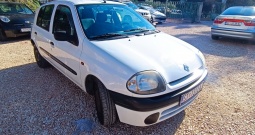 Renault garažiran reg bez hrđe prodaje se