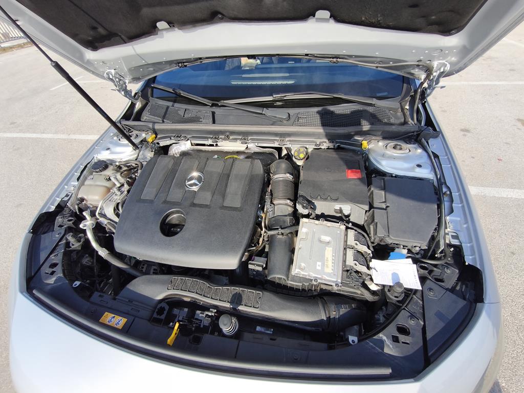 Mercedes-Benz A180d Sport