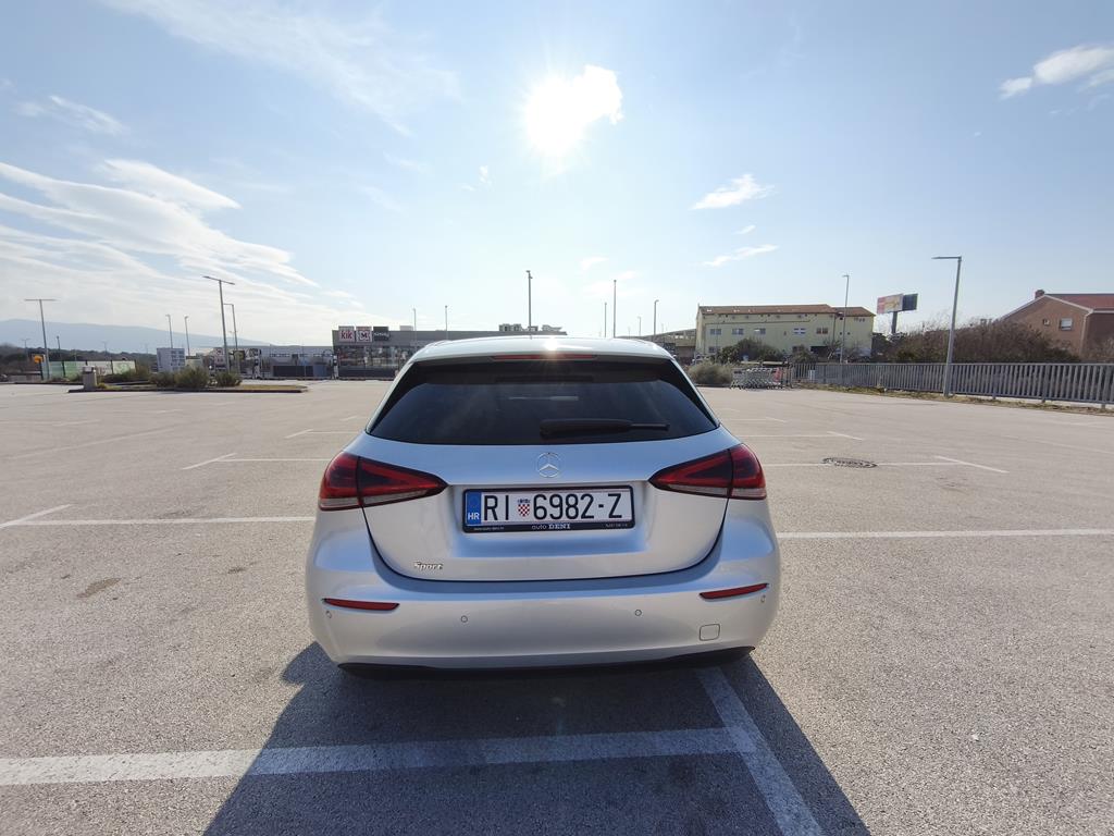Mercedes-Benz A180d Sport