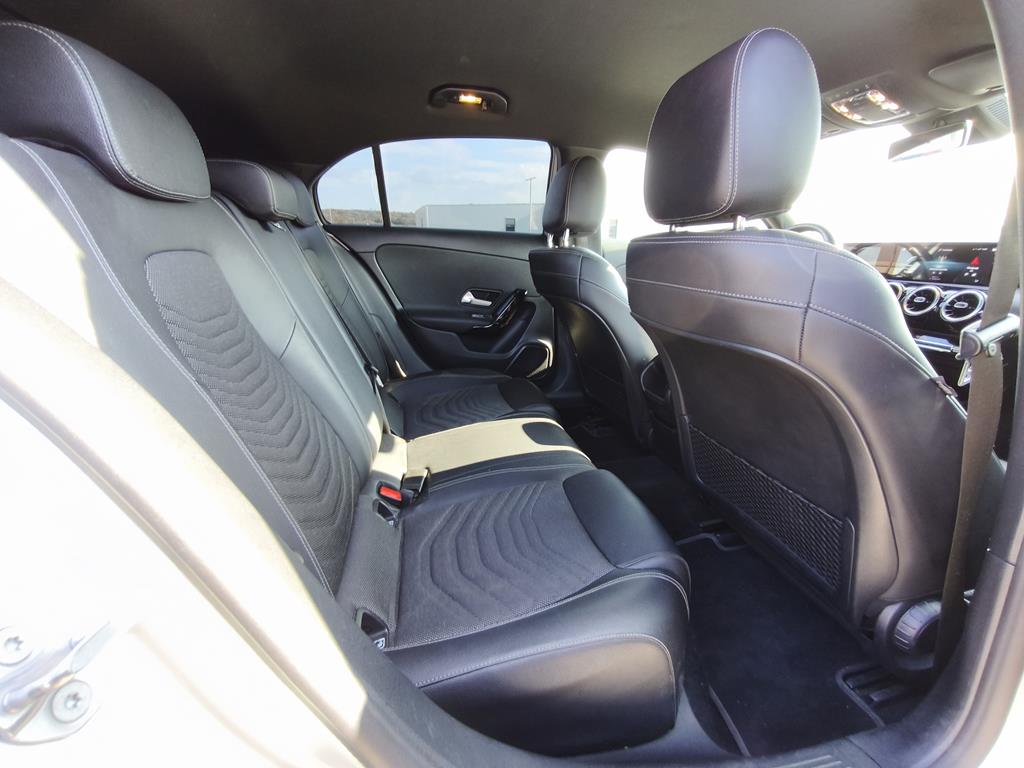 Mercedes-Benz A180d Sport