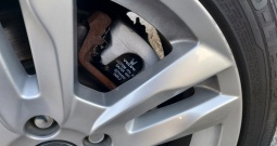 Volvo S60 2.0 D3 Summum, pet cilindara, klimatronik, park. senzori