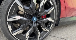 Ima sve ! BMW 550e M 489ks-4x4++Zaokretni zadnji kotaci-2025 proč opiis