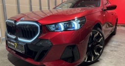 Ima sve ! BMW 550e M 489ks-4x4++Zaokretni zadnji kotaci-2025 proč opiis