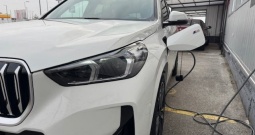 Ima sve ! Bmw X1 30e m 326 ks 4x4 benz-struja plug in hybrid—panorama