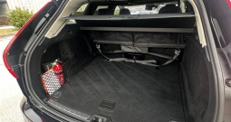 Snizeno! Volvo XC60 B5 AWD Inscription automatik