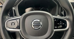 Snizeno! Volvo XC60 B5 AWD Inscription automatik