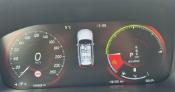 Snizeno! Volvo XC60 B5 AWD Inscription automatik