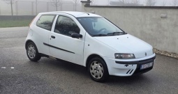 Fiat Punto 1.2 Dynamic 44kw - registriran do 04/2026