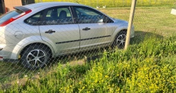 Prodajem Ford Focus 1.4 benzin