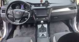 Toyota Avensis 2.0 Dizel, 2016 god.