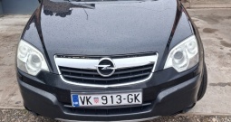 Osobni automobil Opel Antara