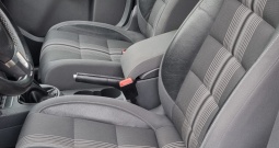 VW Touran 1.6 TDI MATCH | 185.712 km | Garažiran | 2 seta kotača