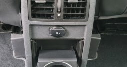 VW Touran 1.6 TDI MATCH | 185.712 km | Garažiran | 2 seta kotača