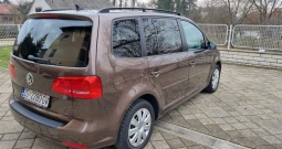 VW Touran 1.6 TDI MATCH | 185.712 km | Garažiran | 2 seta kotača