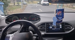 Peugeot 308 1.6 hdi blue 120 ks