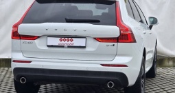 VOLVO XC60 2.0D Mom Pro AT8 AWD