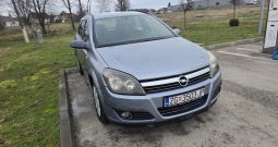 Opel Astra karavan 1.7cdti , 2006 god regan godinu dana