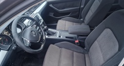 Prodaje se pasata B8 karavan smede boje