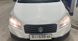 Prodajem Suzuki sx4 s-cross, 2015. god. benzinac, prvi vlasnik, servisna knjiž.